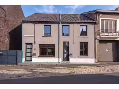maison rénovée avec 4 chambres et terrasse