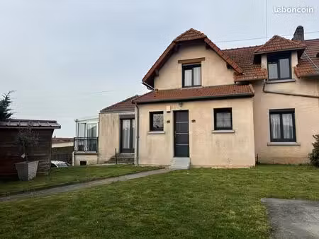 maison 4 pièces 85 m²