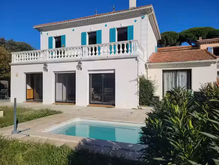 vente maison 8 pièces 200 m² toulon (83200)