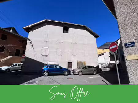 immeuble 8 pièces - 190 m²