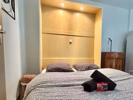 appartement 30 m² – à 10 m de la plage – parking privé – septembre à mi-juin