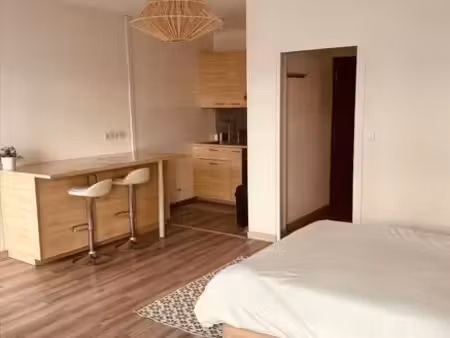 studio 2 pièces 30 m²