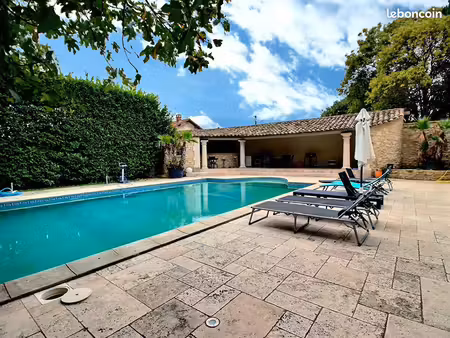 appartement 4 pièces 154 m²