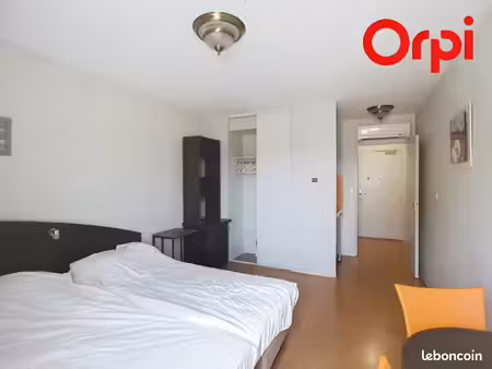 studio 1 pièce 23 m²