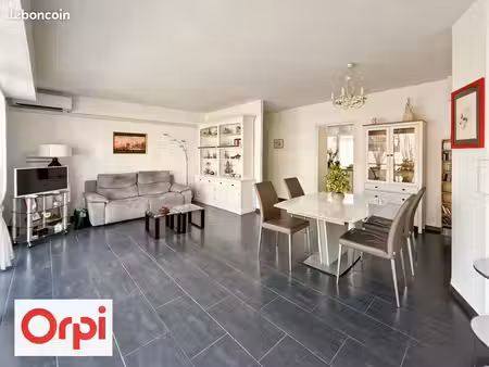 appartement 4 pièces 109 m²