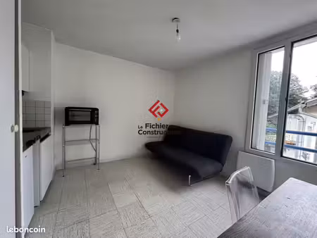 studio 1 pièce 17 m²