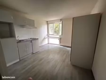 studio 1 pièce 18 m²