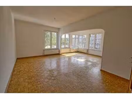 magnigfique appartement avec garage au coeur de namur