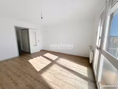 studio 1 pièce 31 m²