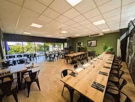 vente bureaux et commerces à fougères (35300) : à vendre / 193m² fougères