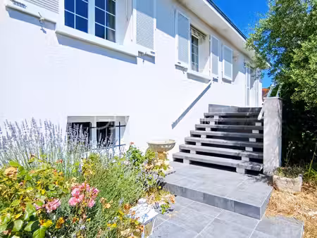 maison de 162 m² à chambray-les-tours