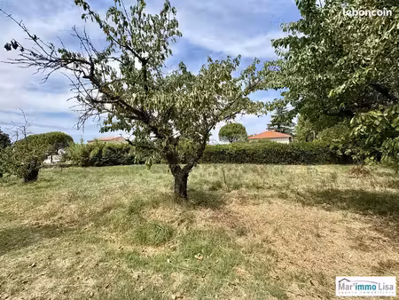 terrain 690 m² mallemort