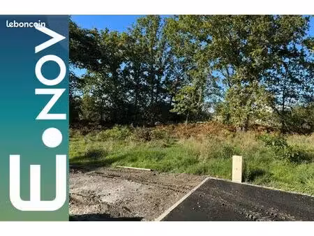 terrain 580 m² mios
