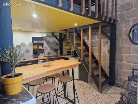 studio mezzanine refait à neuf
