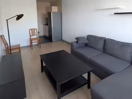t2 lumineux de 38 m² avec parking et résidence sécurisée - loos