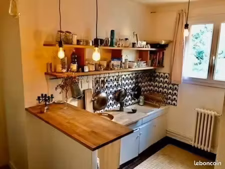 appartement 2 pièces proche rer dans parc de verdure