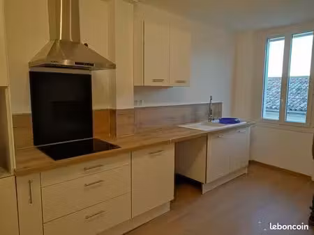 a louer t3 de 94m2 à trans en provence