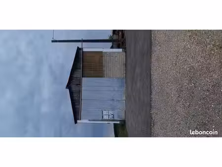 location hanguar