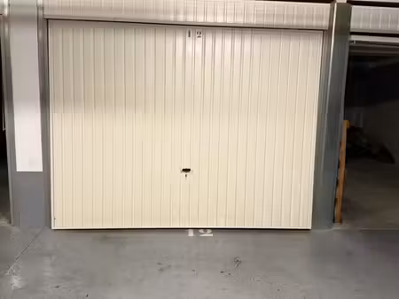 box sécurisé 15m2