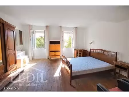 maison 3 pièces 130 m²