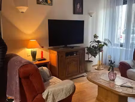 maison dans village