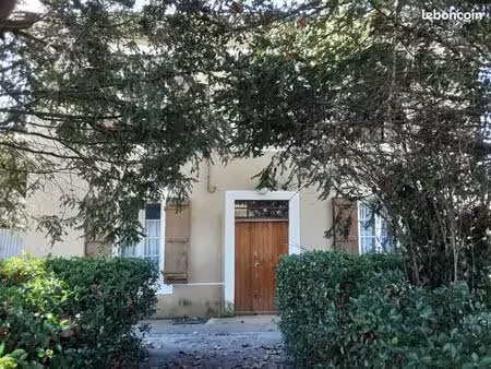 maison a vendre sur terrain de 19 000 m2