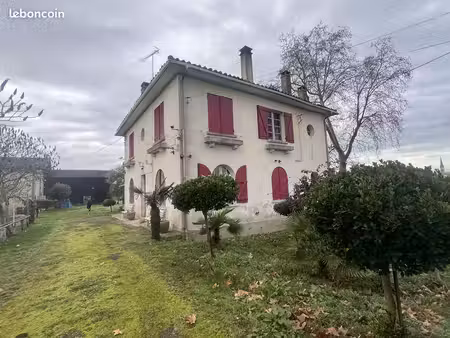 belle maison en pierre de style basque individuel 200m²