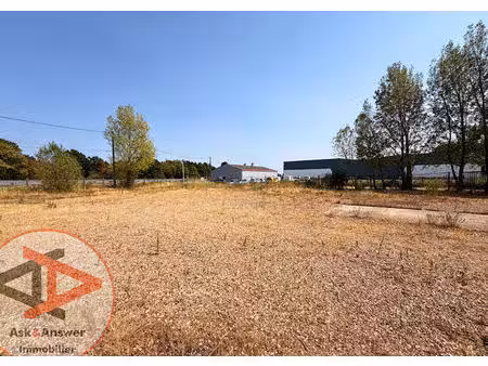 terrain 8030 m2