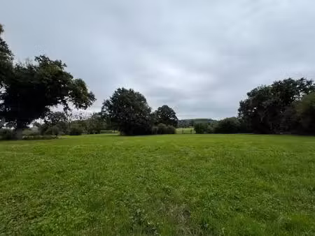 pré avec accès rivière