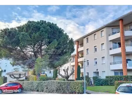 appartement t3 à louer dans résidence avec piscine