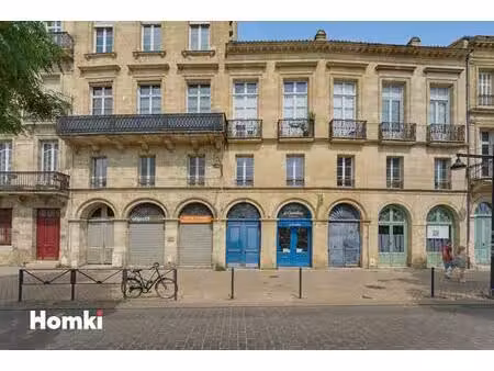 quais des chartrons  2 terrasses  4 chambres  parking