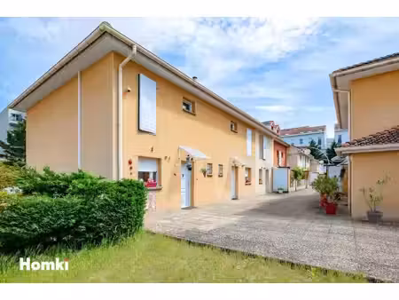 villeurbanne – duplex esprit maison avec terrasse  jardin et garage
