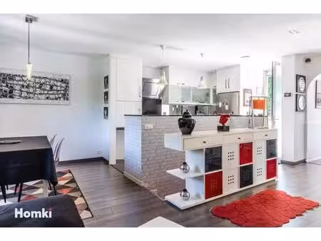 appartement t3 de 84 m² avec grande terrasse