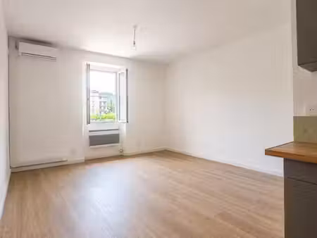 t2 - 41.63m ²