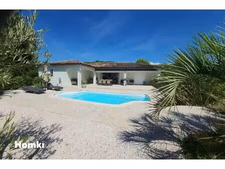maison/villa t4 de 134 m² à le muy 83490