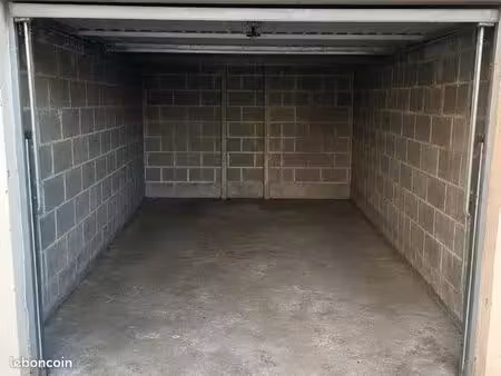 loué box garage