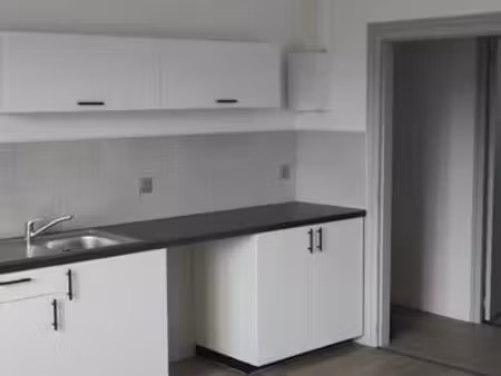 location appartement centre bourg de maulévrier