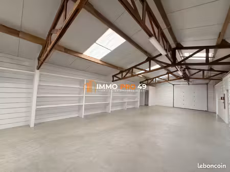 local 165 m² cholet