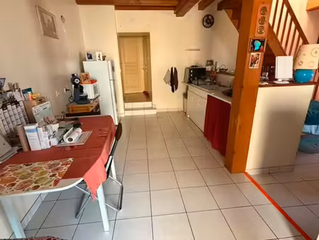 maison à louer sur gennes sur glaize