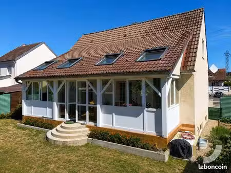 maison 7 pièces 145 m²
