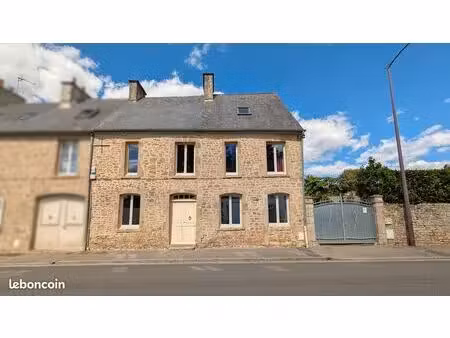 maison 8 pièces 159 m²