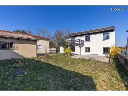 maison 10 pièces 166 m²