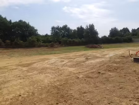 terrain constructible viabilisé à vendre