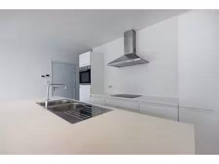 ruim 3-slaapkamerappartement (117 m²) op het gelijkvloers...