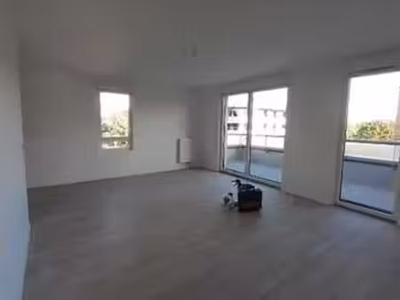 location appartement 3 pièces à nantes (44000) : à louer 3 pièces / 64m² nantes