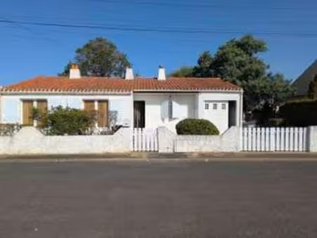 vente maison aux sables-d'olonne (85100) : à vendre / 101m² les sables-d'olonne