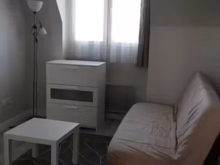 f 2 gien centre ville