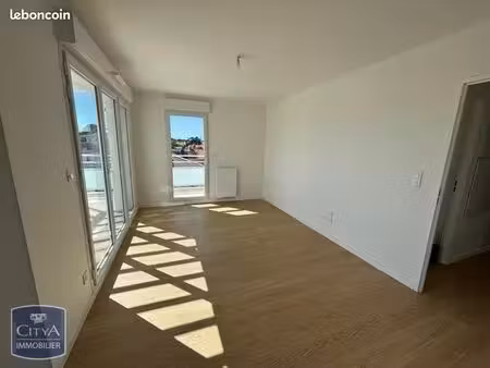 appartement 3 pièces 69 m²
