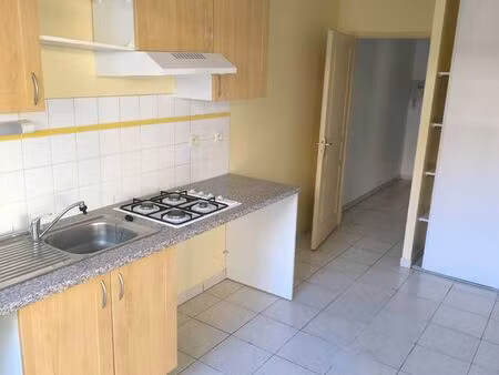 t3 73 m² saint-cyprien – métro 3 min – parking – cave – résidence sécurisée