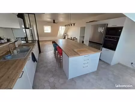 appartement t3 lumineux de 65 m² avec garage  cave avec vu cathédrale – bourges pyrotechni